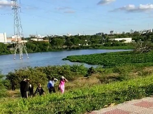 Mades dice que trabaja en Banco y Bahía tras visita de Megan Fox