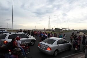 Protesta contra estación de servicio en la Costanera Norte - Nacionales - ABC Color