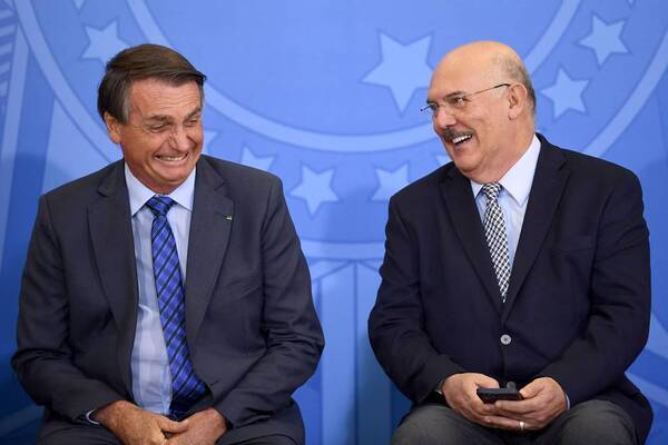 Diario HOY | Bolsonaro y su ministro de Educación acusados de tráfico de influencias