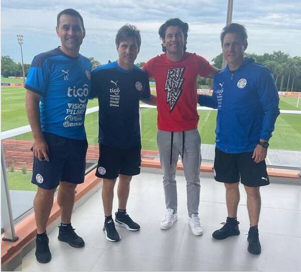 Crónica / Un exmundialista visitó a la selección en Ypané