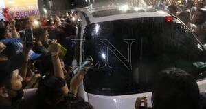 La Nación / Asunciónico: Doja Cat, ¿rodeada en el viaducto?, y promesa de Foo Fighters