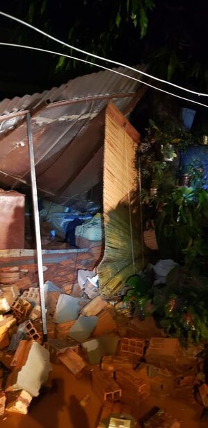 Temporal causa destrozos en Villa Elisa y en Ñemby - Nacionales - ABC Color