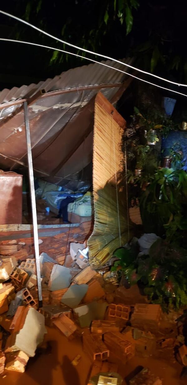 Temporal causa destrozos en Villa Elisa y en Ñemby - Nacionales - ABC Color
