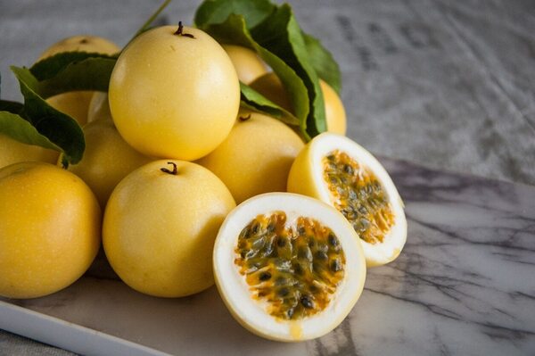 Conocé las propiedades y beneficios de la fruta de la pasión