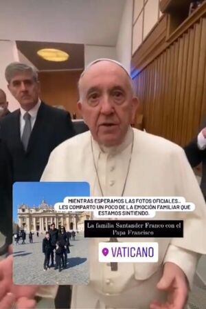 El papa Francisco volvió a pedir chipa, esta vez a la esposa del jugador Federico Santander - Gente - ABC Color