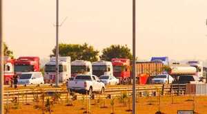 Camioneros desafían al gobierno y traerán 1.000 camiones a la capital - El Trueno