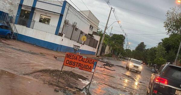 La Nación / Reportan hundimiento de capa asfáltica sobre Molas López