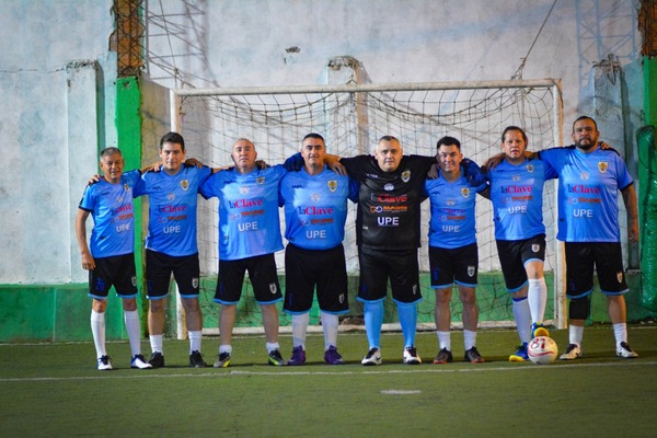 Uruguay es único puntero del torneo de comunicadores - La Clave