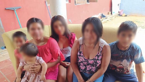 Familia peruana quiere volver a su país porque recibe amenazas