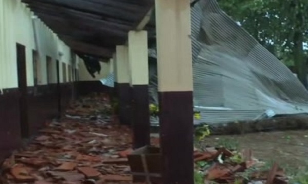 Temporal en Luque: Afectó la escuela Roque González de Sta. Cruz - SNT