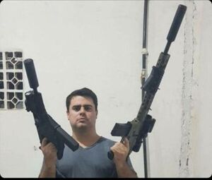 Imputaron a abogado denunciado por coacción en cuya casa encontraron un arsenal