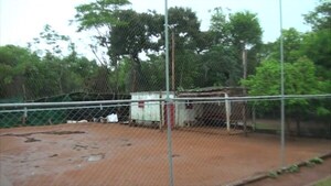 Vecinos piden cierre de cancha de vóley por ruidos molestos, riñas y presencia de menores