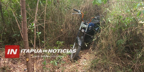 POLICÍAS DE SAN JUAN DEL PARANÁ RECUPERAN MOTOCICLETA - Itapúa Noticias