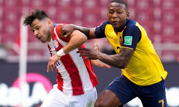 Ecuador llega motivado para enfrentar a la Albirroja. - 1000 Noticias
