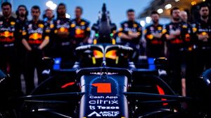 Max Verstappen y Checo Pérez llegan a un GP de récords para su equipo - El Independiente