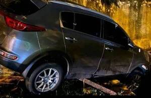 Crónica / Modelo arrastrada por feroz raudal: "De puro milagro estoy viva"