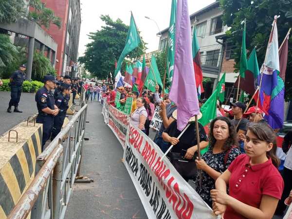 Movilización campesina en la capital - San Lorenzo Hoy