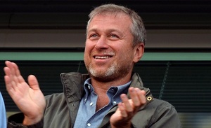 Tras su salida del Chelsea, Abramovich inicia negociaciones para comprar un club - La Prensa Futbolera