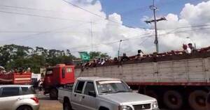 La Nación / Campesinos, camioneros e indígenas salen en caravana con destino a Asunción