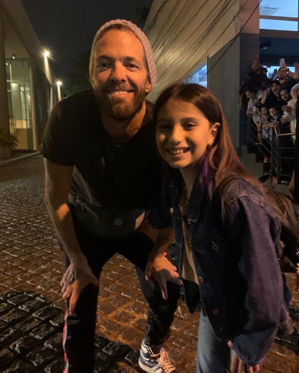 Emma Sofía, la niña baterista que llevó la música al hotel de Foo Fighters - Música - ABC Color