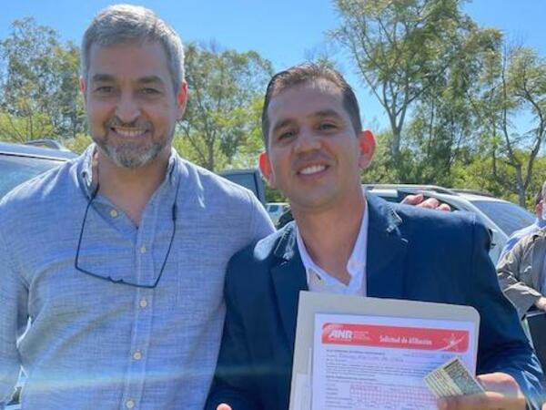 Es intendente por el PLRA pero se afilió a la ANR. Ahora pide disculpas a los liberales - ADN Digital