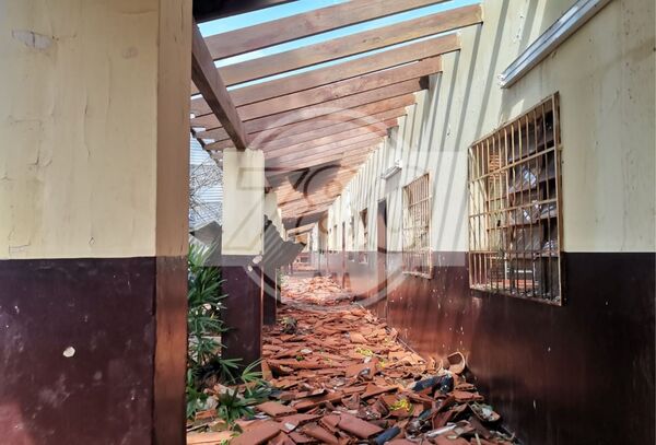 Montarán aulas móviles en escuela que fue destrozada por severo temporal - Megacadena — Últimas Noticias de Paraguay