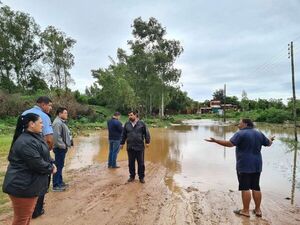 Temporal deja barrios devastados, familias aisladas y fallecidos en Central - Nacionales - ABC Color