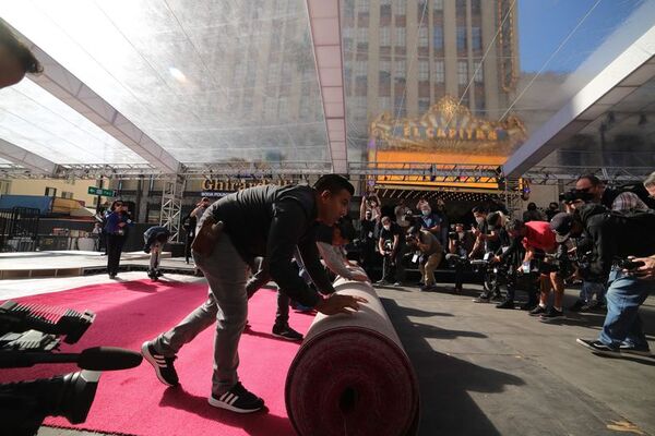 Hollywood despliega la alfombra roja de los Óscar dos años después - Cine y TV - ABC Color