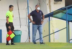Crónica / Pedro Sarabia, nuevo técnico de Nacional