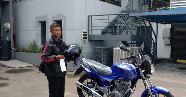 La Nación / Froilán será guardia del niño a quien rescató del raudal