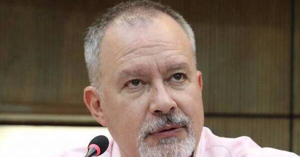 La Nación / “No podemos dejar fuera al sector privado”