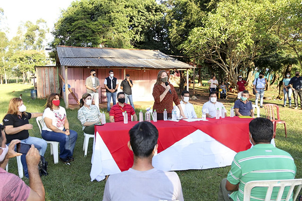 Se impulsa la regularización de tierras y construcción de viviendas sociales en colonias del Indert - .::Agencia IP::.