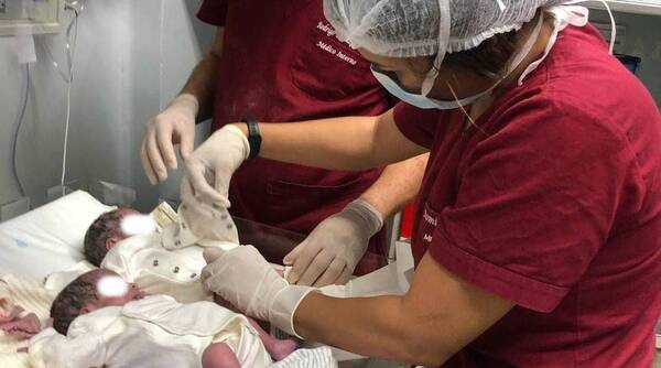 Crónica / Nacieron tres princesas idénticas en IPS