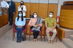 Artesana homenajeada por el Senado rogó por una pensión graciable - Nacionales - ABC Color