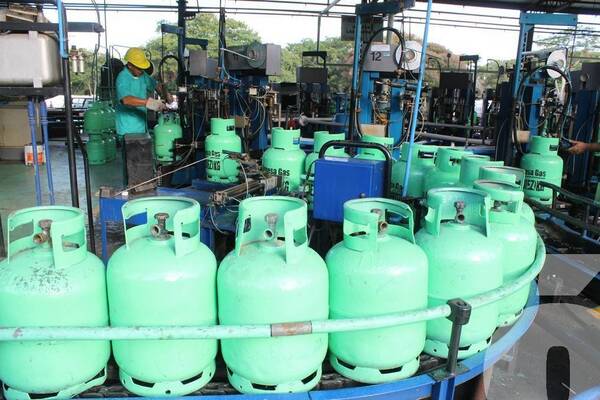 Crónica / Las machú respiran: no subirá el precio del gas por ahora