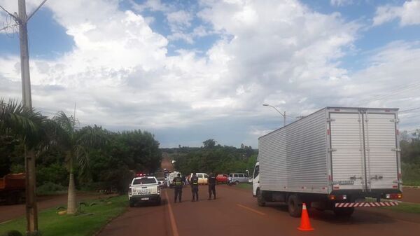 Campesinos cierran Ruta PY07 en el Este - ABC en el Este - ABC Color