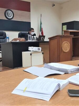 Juez absuelve a exconcejal querellado por exintendenta de Quiindy  - Nacionales - ABC Color