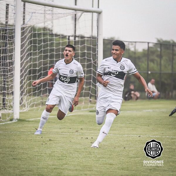 Olimpia se mantiene en la cima de la Sub 16   - Fútbol - ABC Color