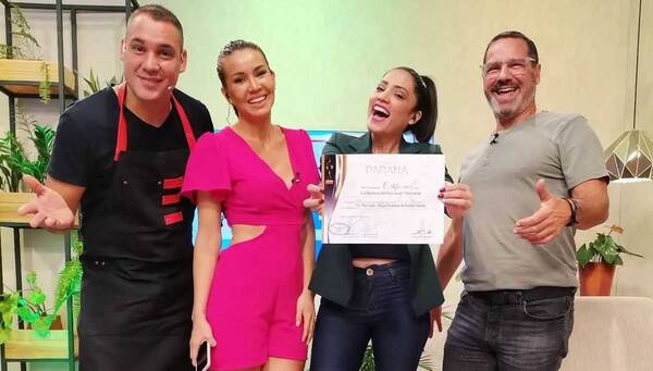 Crónica / [GALERÍA] ¡Famosos purean por sus nominaciones a los Paraná!