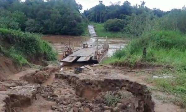 Crónica / El raudal se llevó el acceso a balsas entre Minga Guazú y Cedrales