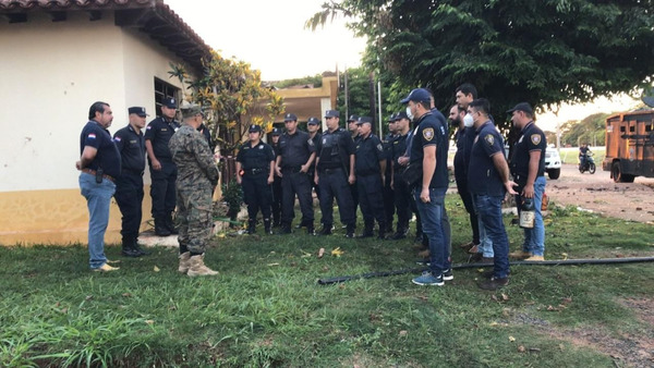 Tras ataque a comisaría de Caaguazú, cambian a jefe de Seguridad - ADN Digital
