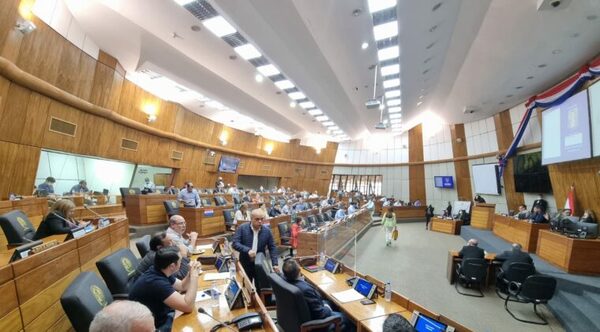 Congreso sanciona la Ley de subsidio al combustible y pasa al Ejecutivo para promulgación