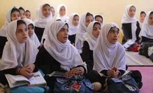 Exigen a talibanes reabrir las escuelas para todas las niñas - El Independiente