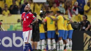 Brasil deja a Chile en el abismo