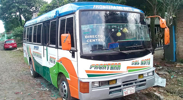 Usuarios reclaman un mejor servicio de transporte público en Presidente Franco - La Clave