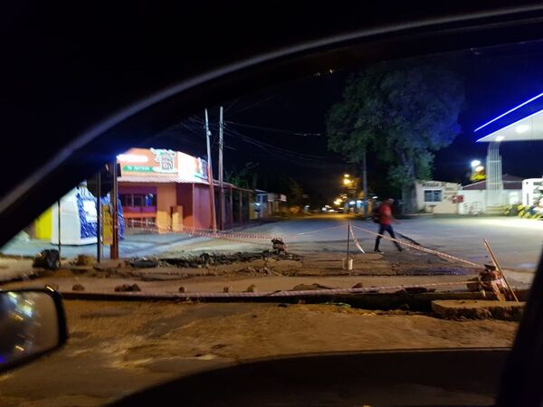 Calle bloqueada tras temporal - Nacionales - ABC Color