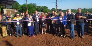 Inauguran empedrado con cordón cuneta en el barrio 1° de mayo de Cambyretá
