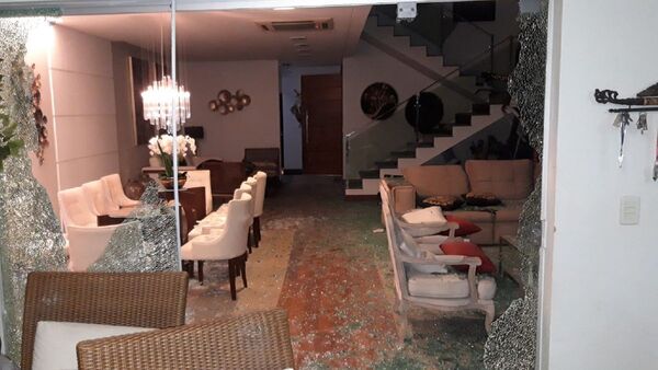 Así quedó la casa de jefe narco tras ataque de sicarios en PJC