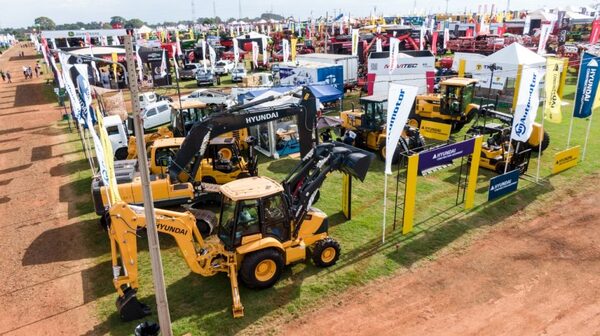 Hyundai Construction Equipment puso ‘Manos a la Obra’ en Innovar 2022 - Amigo Camionero