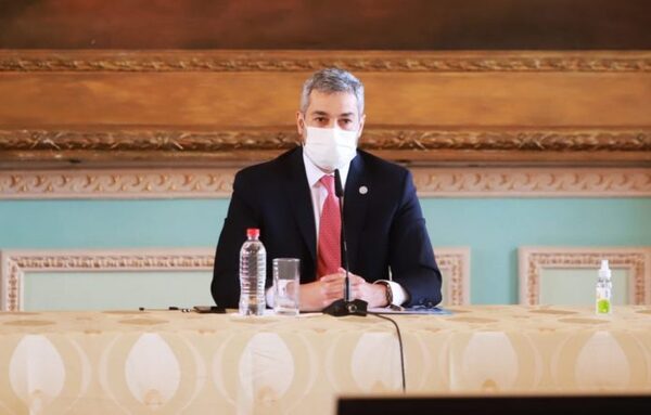 Ejecutivo promulgó ley que subsidia a combustibles de Petropar por tres meses